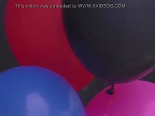 Pamelajay geniet met ballonnen