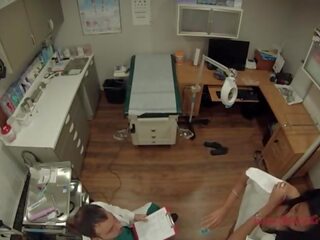 Utanjaň innocent mixed mademoiselle undergoes mandatory new student physical - girlsgonegyno&period;com bella&comma; tampa uniwersitet physical - part 4 of 7