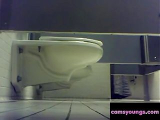 Høyskole jenter toalett spionering, gratis webkamera porno 3b: