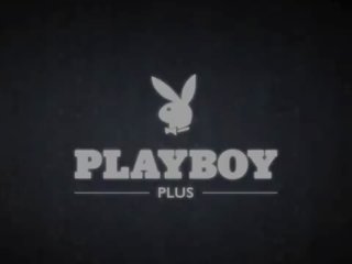 Playmate γυμνός/ή